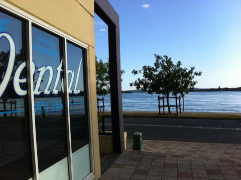 Paez Maria Dentist - Dentists Newcastle 5