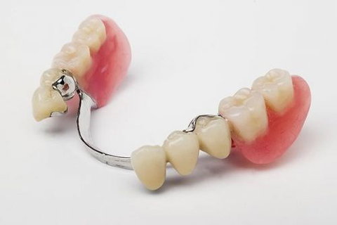 D&M Denture Clinic - Dentists Newcastle 6