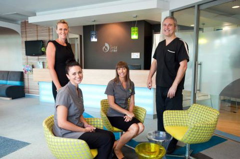 Davis Dr Scott–Specialist Prosthodontist - Dentists Newcastle 6